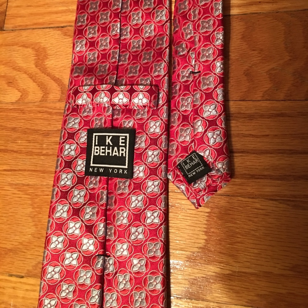 Ike Behar Men’s Silk Tie